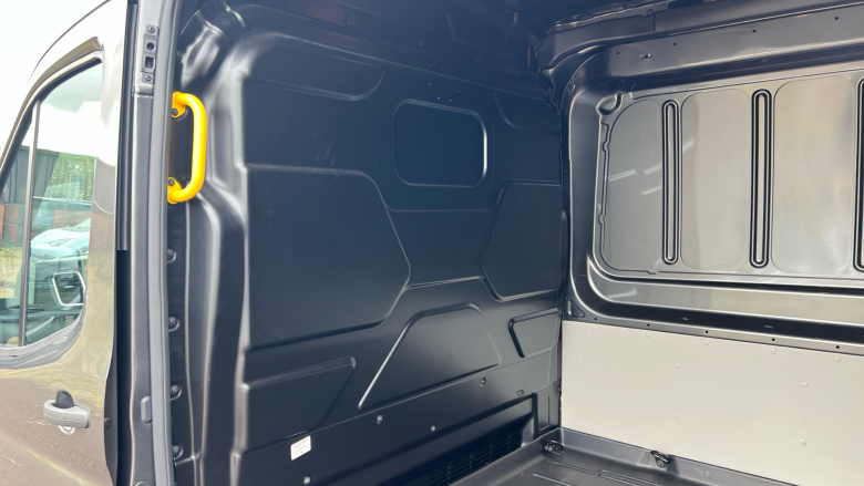 Ford Transit E-350 L3 Rwd 135kW 68kWh H2 Trend Van Auto